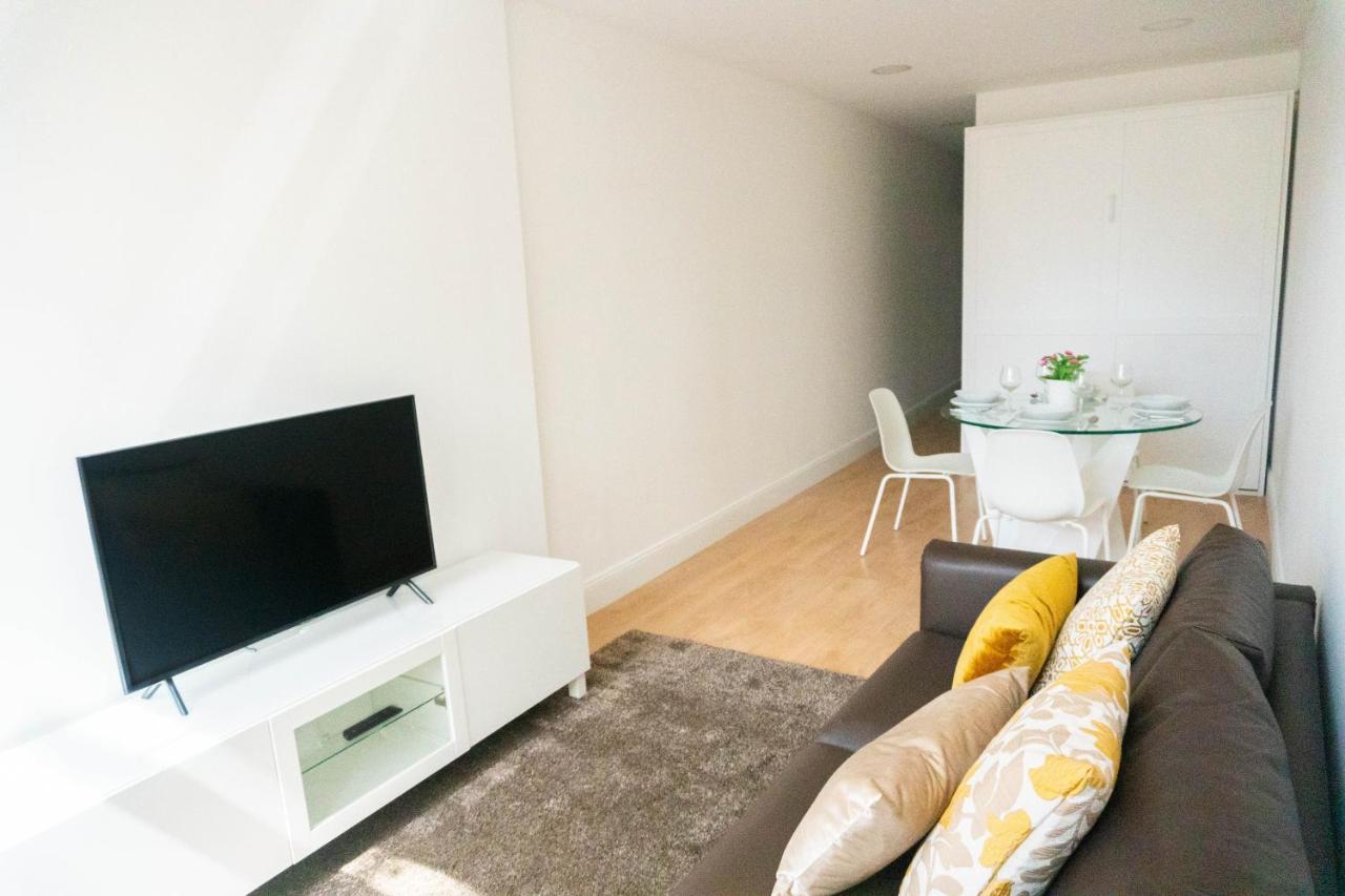 Finest Rentals - Downtown Villa 푼샬 외부 사진
