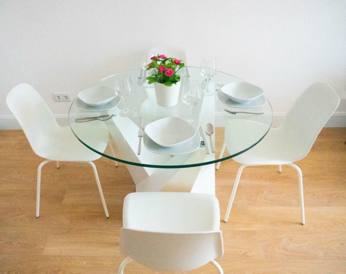 Finest Rentals - Downtown Villa 푼샬 외부 사진