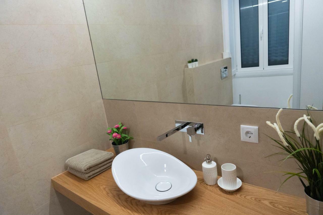 Finest Rentals - Downtown Villa 푼샬 외부 사진