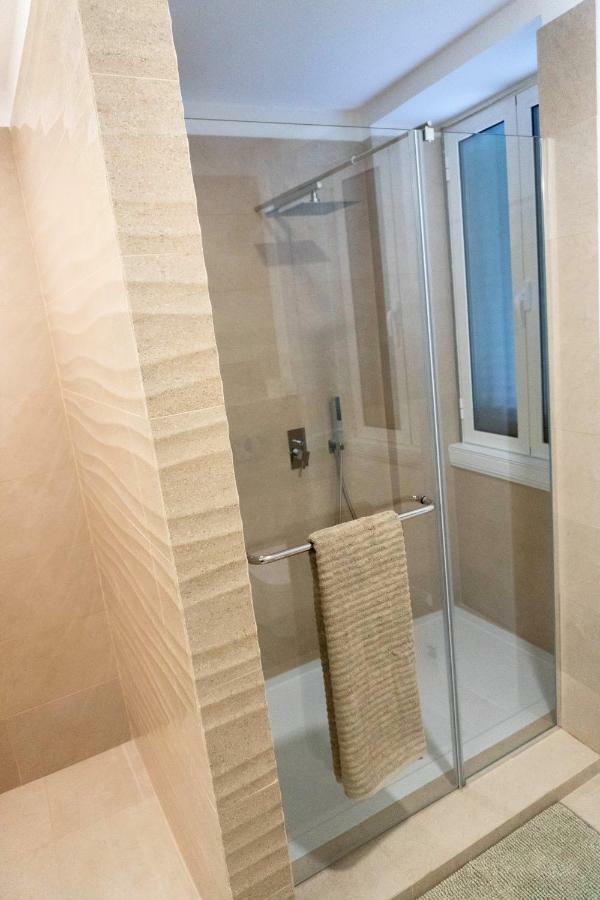 Finest Rentals - Downtown Villa 푼샬 외부 사진